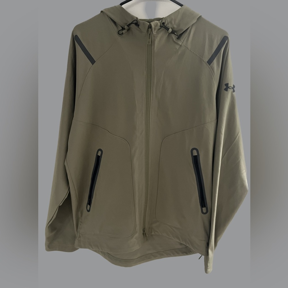 Under Armour Windbreaker